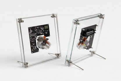 🎼 MusicFrame — a living art CD player with transparent frame, album display, Hi-Fi audio, Bluetooth & AUX, anti-shock playback, and wall/desktop mounting.